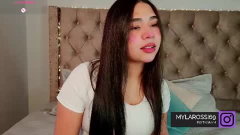 Snapshot of mylarossi chatting on 06-09-26, 03:34 Rossi online show from 06-09-26, 03:34