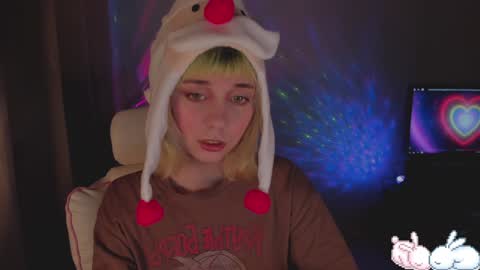 MylaFlores online show from 12-27-24, 02:04