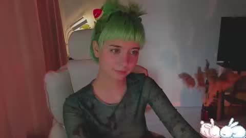 MylaFlores online show from 03-01-25, 04:37