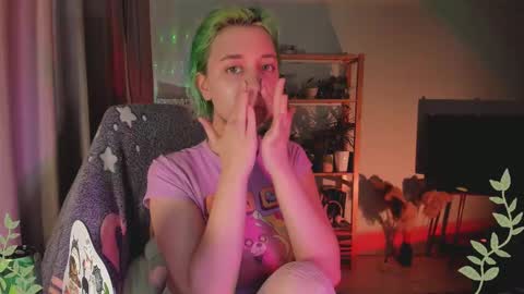 MylaFlores online show from 03-09-25, 02:07