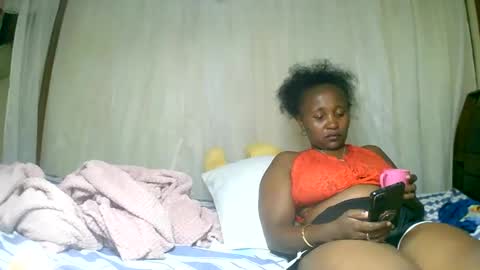 Snapshot of mylindasweet chatting on 01-18-25, 06:53 linda online show from 01-18-25, 06:53