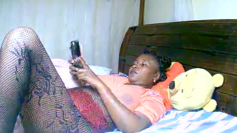 Snapshot of mylindasweet chatting on 02-09-25, 05:54 linda online show from 02-09-25, 05:54
