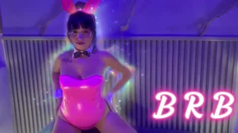 Snapshot of mylittle_princess chatting on 10-16-25, 12:17 Kathe online show from 10-16-25, 12:17