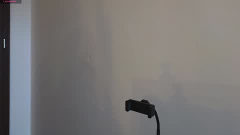 Snapshot of mymilf1988 chatting on 01-16-25, 10:21 Alice online show from 01-16-25, 10:21