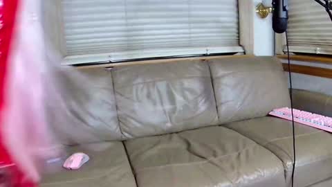 Snapshot of mymindbreaks2 chatting on 12-22-24, 10:58 mymindbreaks online show from 12-22-24, 10:58