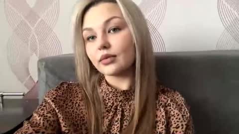 Olivia online show from 03-17-26, 09:23