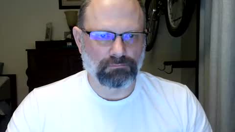 Just hanging out - No pressure online show from 04-22-26, 05:21