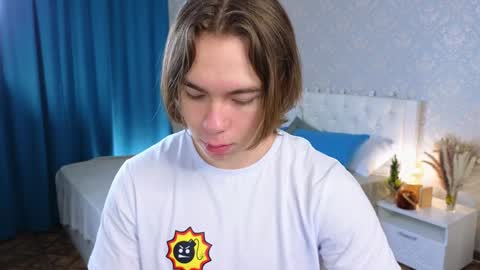 Mickey online show from 01-22-25, 01:10