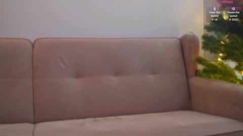 Ariel online show from 12-28-24, 02:32