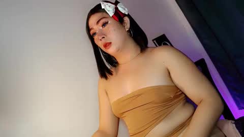 Snapshot of mysterious_kim chatting on 06-11-26, 02:22 kimmy online show from 06-11-26, 02:22