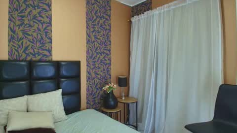 Snapshot of mysterius_boy chatting on 09-15-25, 08:20 Marcus online show from 09-15-25, 08:20