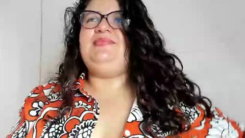 Snapshot of mystery_psique chatting on 06-23-26, 05:44 mystery_psique online show from 06-23-26, 05:44