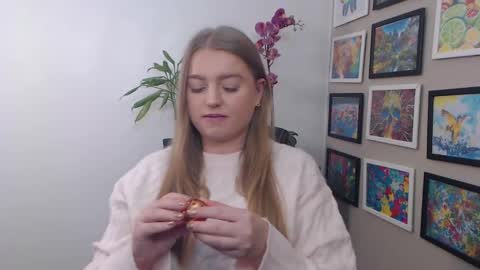 Erica online show from 12-28-24, 11:41