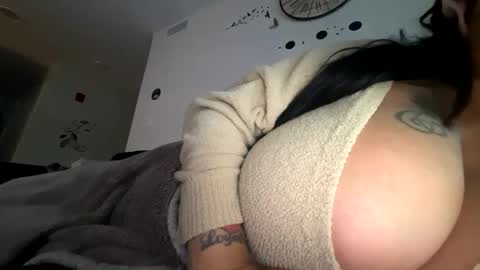 Snapshot of mysterygirl6919 chatting on 12-07-24, 08:05 Mystery online show from 12-07-24, 08:05