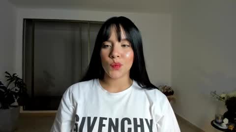 Snapshot of mysteyes chatting on 02-27-25, 03:25 Elena online show from 02-27-25, 03:25