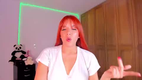 Snapshot of mysteyes chatting on 03-07-25, 12:37 Elena online show from 03-07-25, 12:37