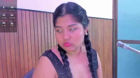 Snapshot of mysticlatina chatting on 10-01-25, 12:00 mysti online show from 10-01-25, 12:00