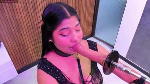 Snapshot of mysticlatina chatting on 10-21-25, 08:09 mysti online show from 10-21-25, 08:09