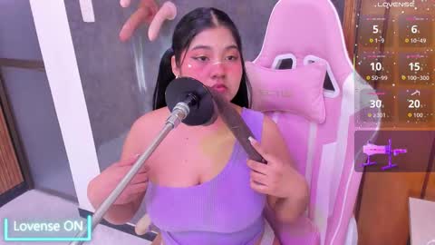 Snapshot of mysticlatina chatting on 11-19-25, 11:43 mysti online show from 11-19-25, 11:43