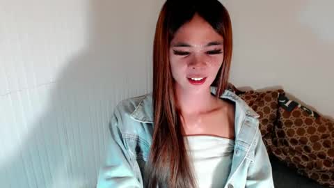 Snapshot of mysticofcum22 chatting on 07-09-26, 12:20 Krestine online show from 07-09-26, 12:20