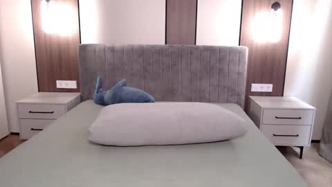 mysticsirenn online show from 11-08-25, 09:31