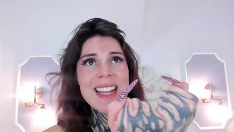 Misteika online show from 09-22-25, 03:36