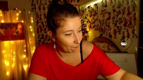 Snapshot of mystydew chatting on 01-29-25, 06:50 MystyDew online show from 01-29-25, 06:50