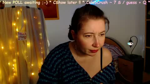 Snapshot of mystydew chatting on 05-15-26, 11:50 MystyDew online show from 05-15-26, 11:50