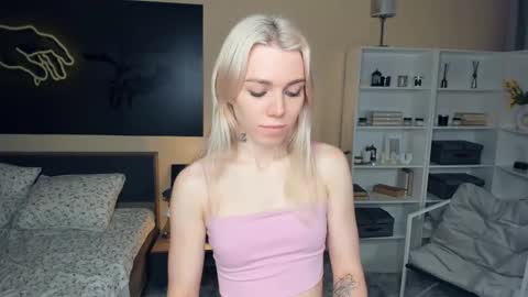 Olivia or just olive online show from 09-24-25, 07:28