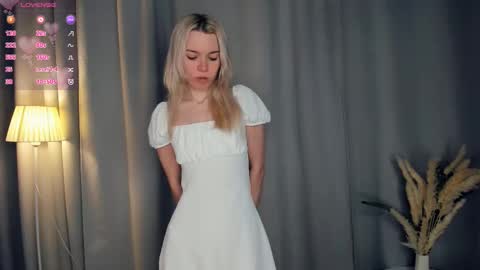 Olivia or just olive online show from 12-18-25, 07:31
