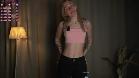 Snapshot of myviolet_rush chatting on 02-19-26, 07:54 Olivia or just olive online show from 02-19-26, 07:54