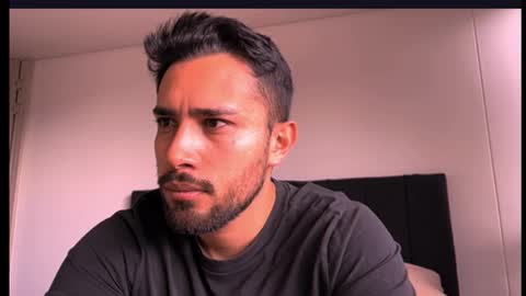 Hi Im Axel online show from 01-13-26, 08:25