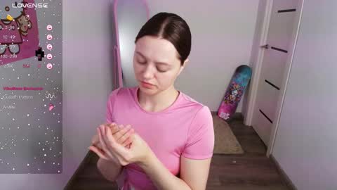 Eva  online show from 10-07-25, 04:31