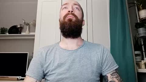 Snapshot of n22day22 chatting on 12-19-25, 10:06 Mr Bigmagnum online show from 12-19-25, 10:06