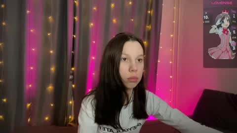 Snapshot of na_prikole_ chatting on 01-21-25, 06:34 Vanessa and Julia online show from 01-21-25, 06:34