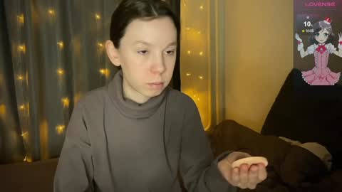 Snapshot of na_prikole_ chatting on 01-27-25, 06:41 Vanessa and Julia online show from 01-27-25, 06:41