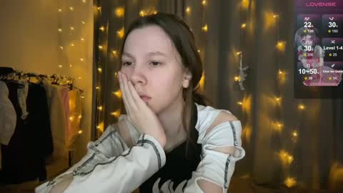 Snapshot of na_prikole_ chatting on 02-18-25, 02:49 Vanessa and Julia online show from 02-18-25, 02:49