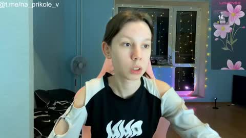 Snapshot of na_prikole_ chatting on 09-11-25, 07:14 Vanessa and Julia online show from 09-11-25, 07:14