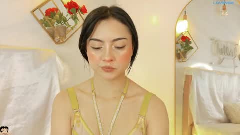 naamah_b online show from 03-19-26, 02:43