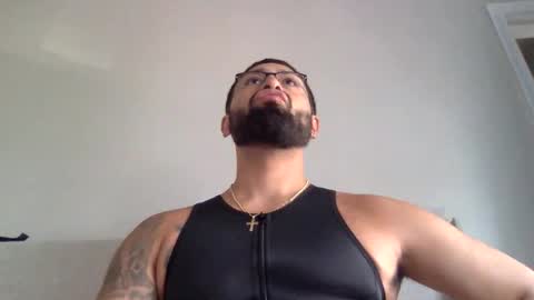 Snapshot of nacho25dc chatting on 10-19-25, 07:25 nacho25dc online show from 10-19-25, 07:25