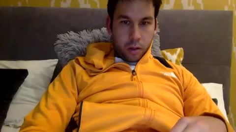 Snapshot of nachosev chatting on 12-19-24, 05:18 jesussevilla online show from 12-19-24, 05:18
