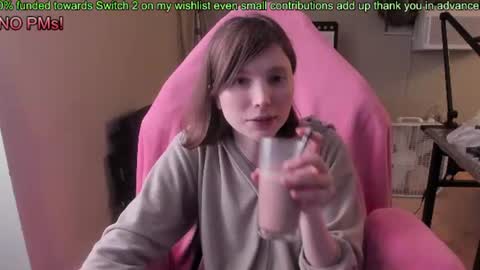 Snapshot of nacmar chatting on 06-21-26, 01:41 Natalie Marlo online show from 06-21-26, 01:41