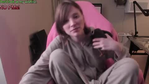 Snapshot of nacmar chatting on 07-16-26, 05:02 Natalie Marlo online show from 07-16-26, 05:02
