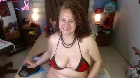 nadia_84 online show from 05-08-26, 07:30