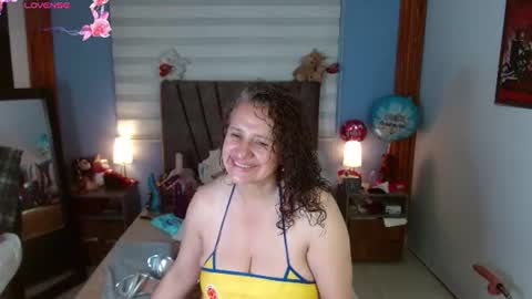 Snapshot of nadia_84 chatting on 06-18-26, 11:36 nadia_84 online show from 06-18-26, 11:36