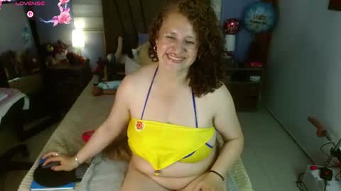 Snapshot of nadia_84 chatting on 07-07-26, 07:29 nadia_84 online show from 07-07-26, 07:29
