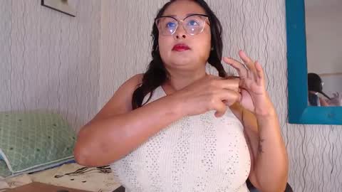 Nadia online show from 11-05-25, 10:15