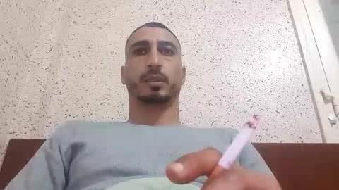 Snapshot of nadirff16 chatting on 01-10-26, 03:25 V online show from 01-10-26, 03:25