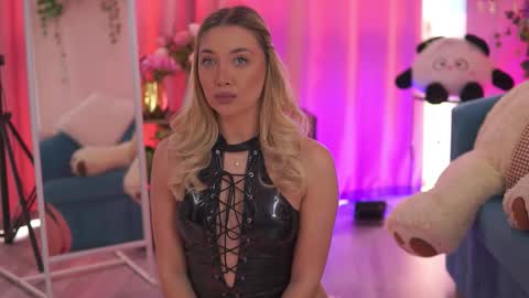 Nadia online show from 02-01-26, 10:47