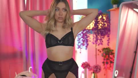 Nadia online show from 03-03-26, 05:46